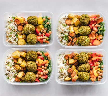 HOW TO BUILD A BALANCED MEAL: A SIMPLE AND EFFECTIVE APPROACH TO MAKING HEALTHY MEALS